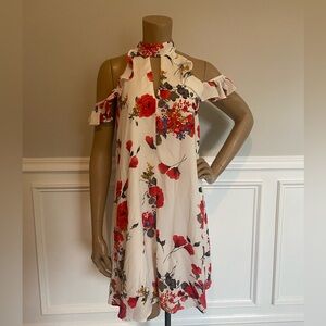 NWOT Skies are Blue Dress Size Small